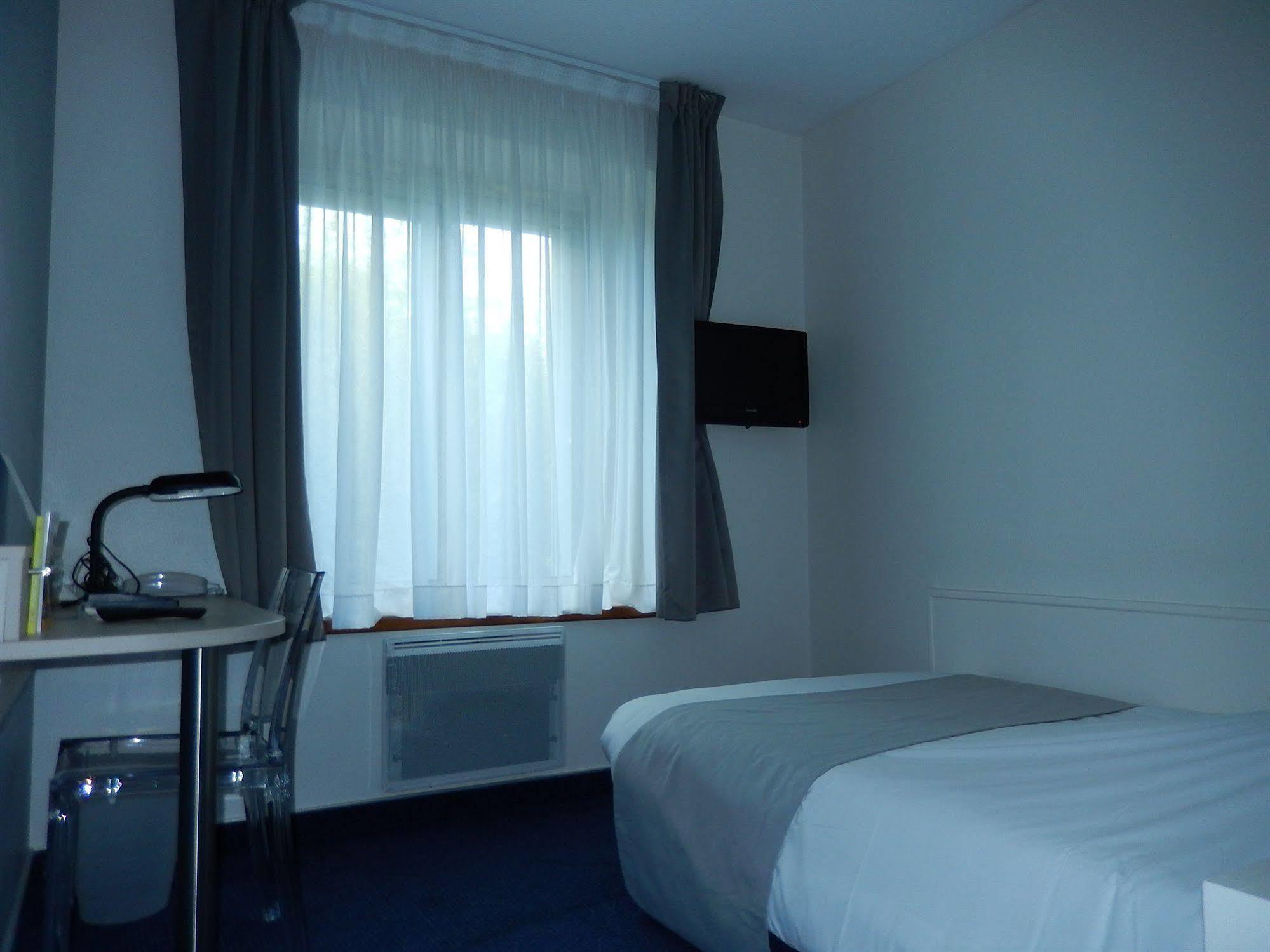 Logis Hotel Lodge La Valette Cesson-Sévigné Dış mekan fotoğraf