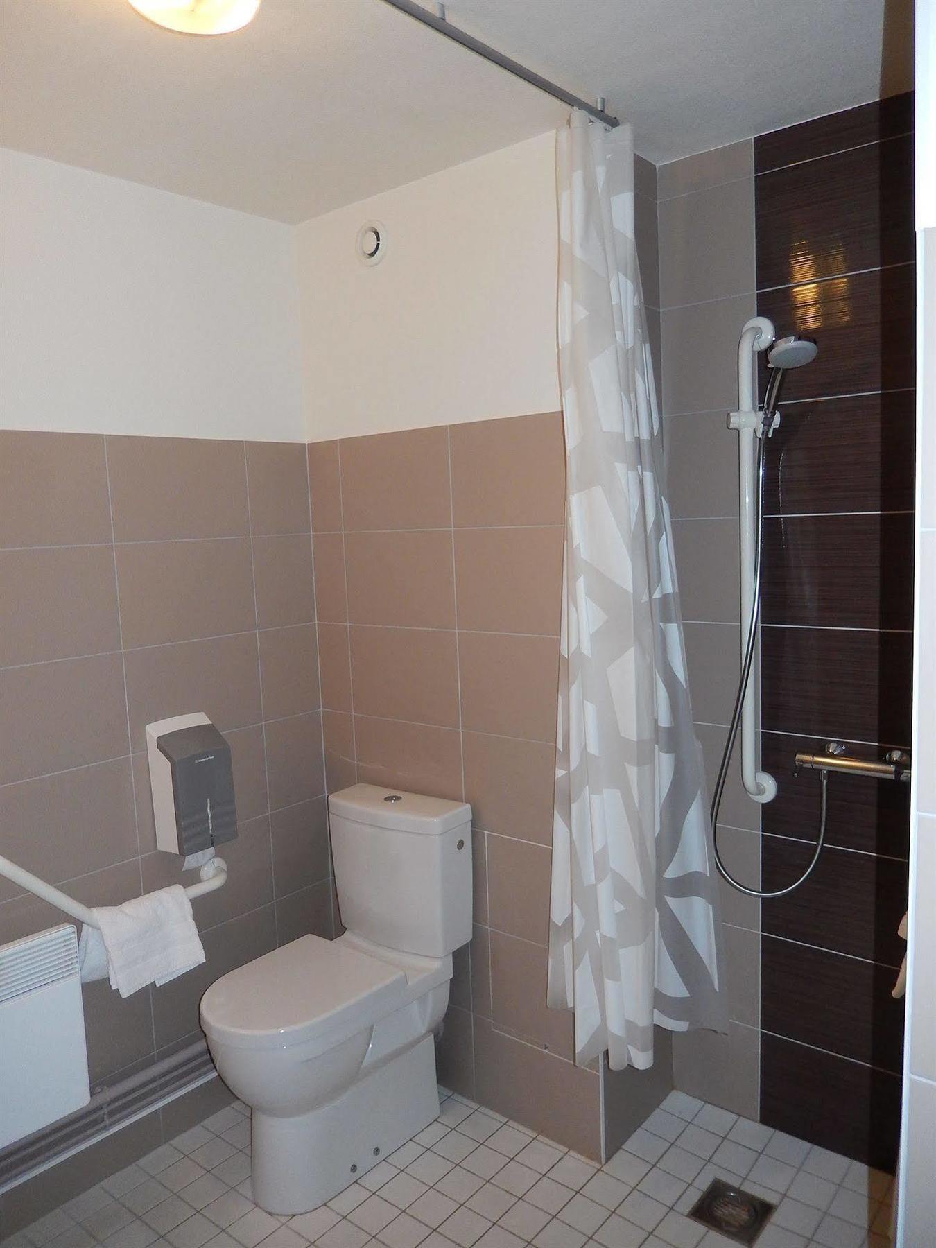 Logis Hotel Lodge La Valette Cesson-Sévigné Dış mekan fotoğraf